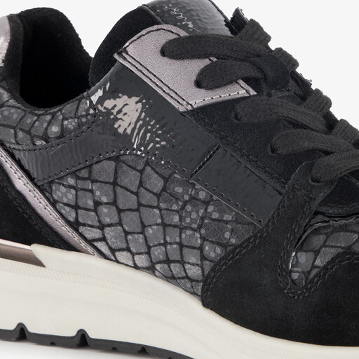 Dames sneakers met slangenprint details zwart