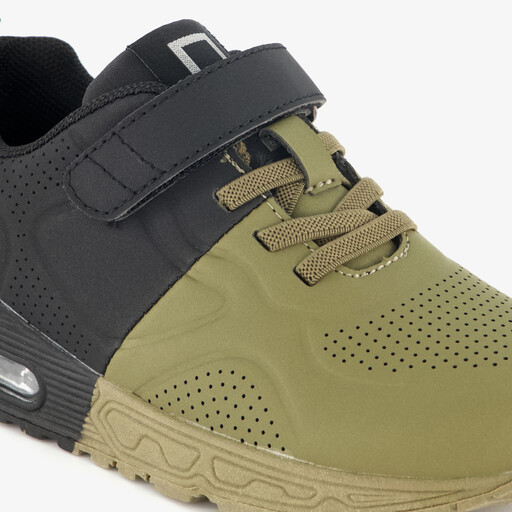 Jongens sneakers met airzool zwart groen