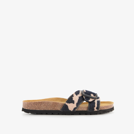 Dames slippers met koeienprint zwart wit