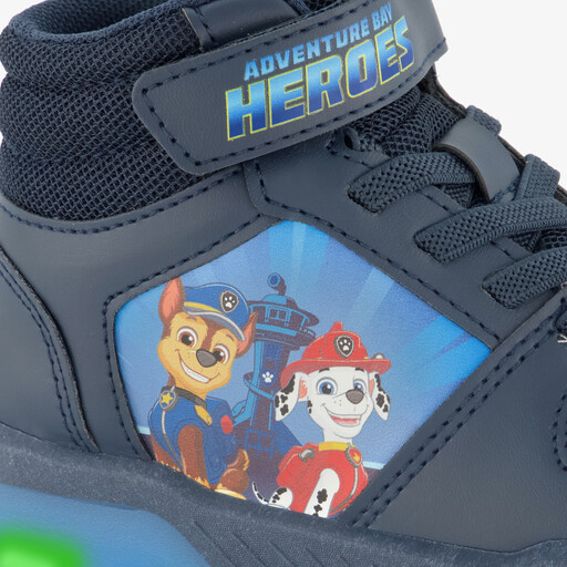 Hoge jongens sneakers met lichtjes blauw