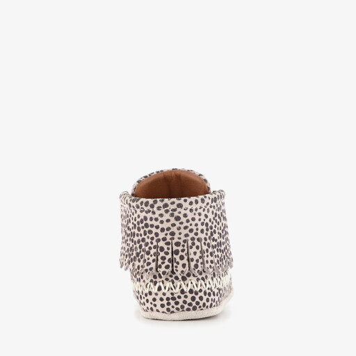 Leren babyschoenen met stippen en franjes beige