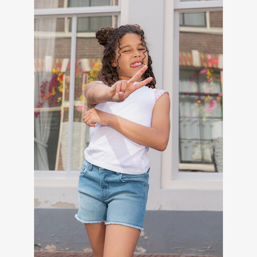 Meisjes T-shirt met geborduurde mouwen wit