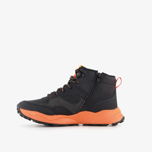 Hoge jongens sneakers zwart oranje