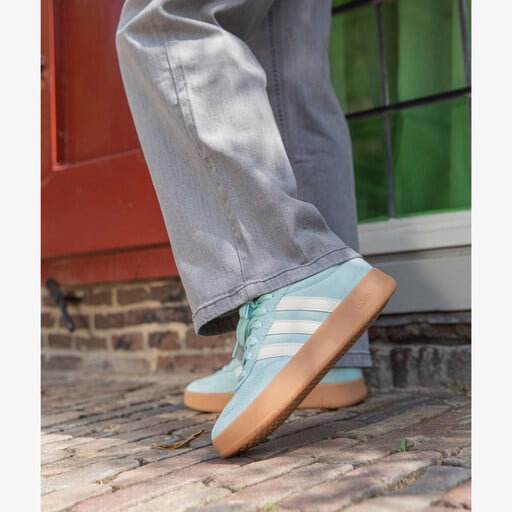 Barreda dames sneakers lichtblauw