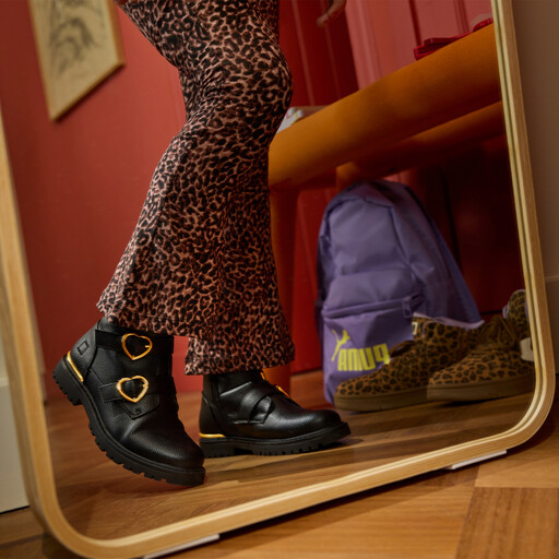 Meisjes enkellaarsjes met hartjes gespen zwart