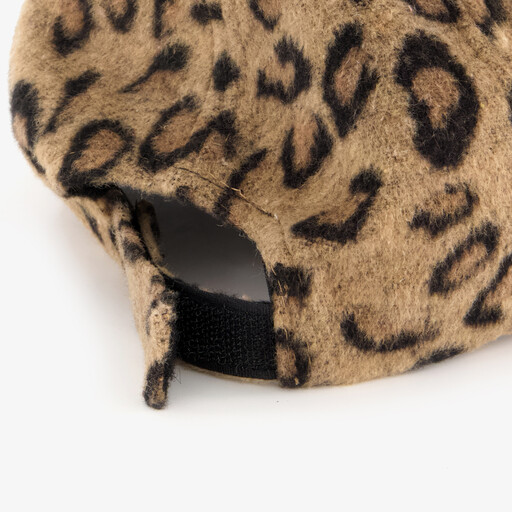 Bouclé dames pet met luipaardprint