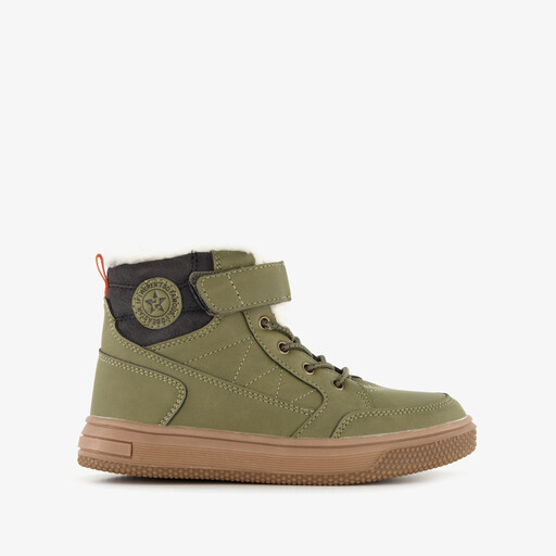 Gevoerde jongens veterboots groen