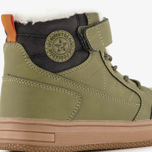 Gevoerde jongens veterboots groen