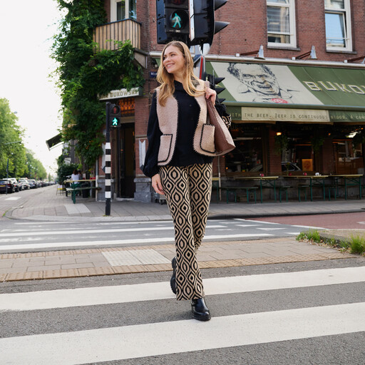 Dames flared broek met tribal print bruin zwart