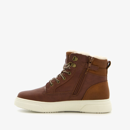 Gevoerde jongens veterboots bruin