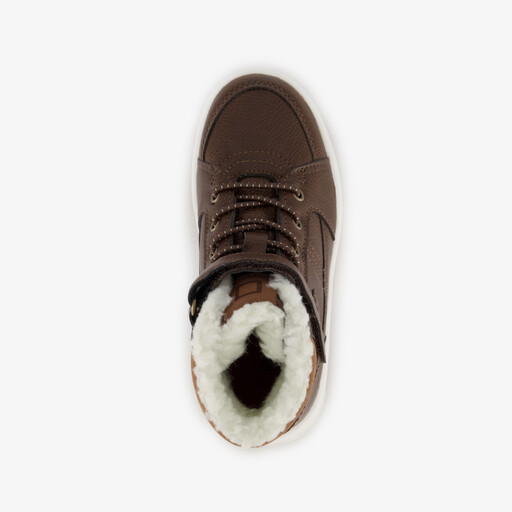 Gevoerde jongens veterboots bruin