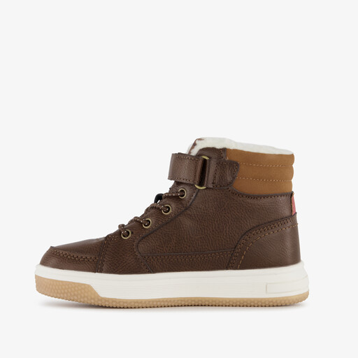 Gevoerde jongens veterboots bruin