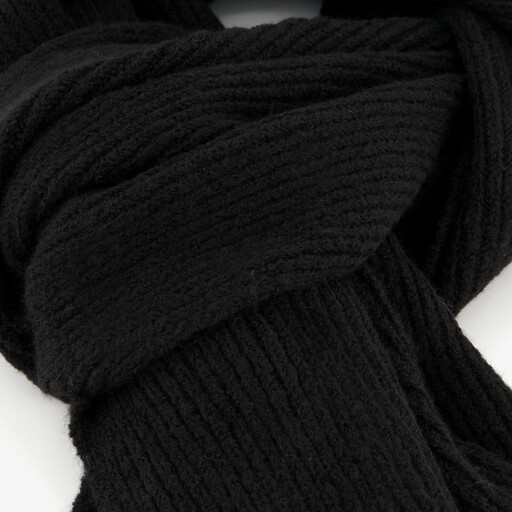 Ribgebreide dames sjaal zwart