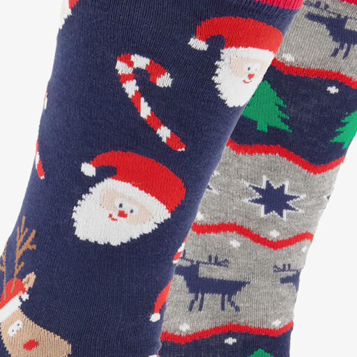 Heren kerstsokken in kerstbal