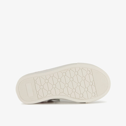 Sneakers meisjes met roze hartjes