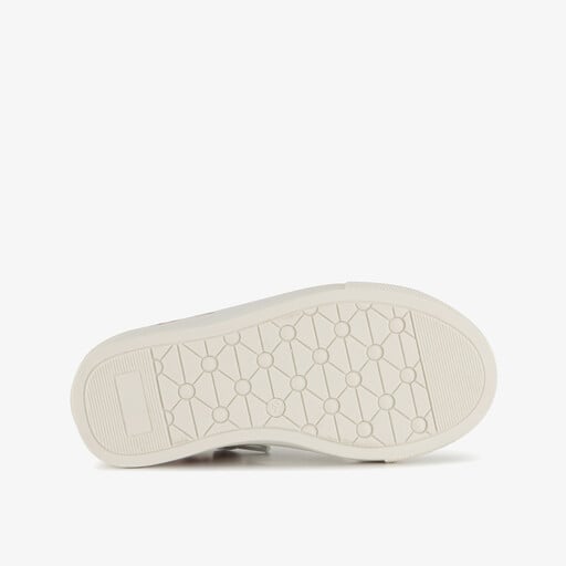 Sneakers meisjes met roze hartjes