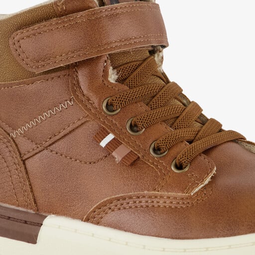 Gevoerde jongens veterboots cognac