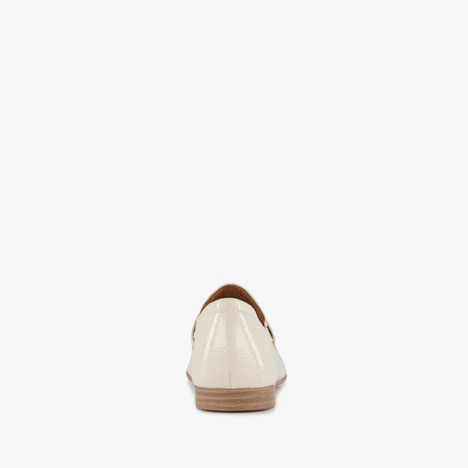 Dames loafers met lak ivoor