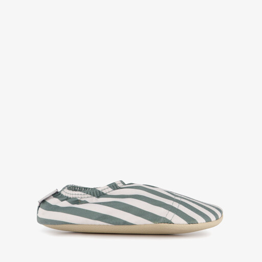 Kinder schoenen met groene strepen wit