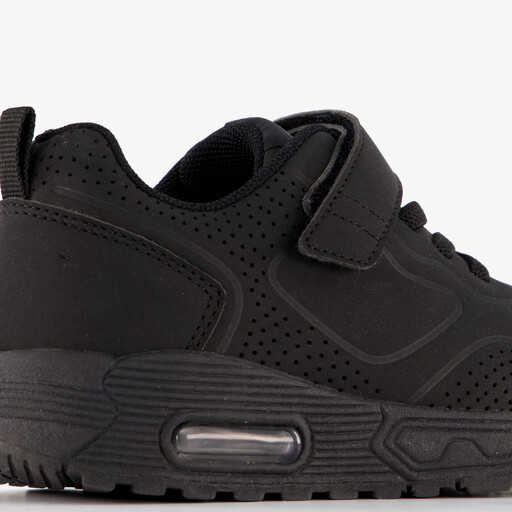 Jongens sneakers met airzool zwart