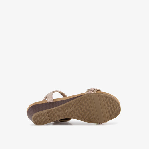 Dames sandalen met sleehak champagne