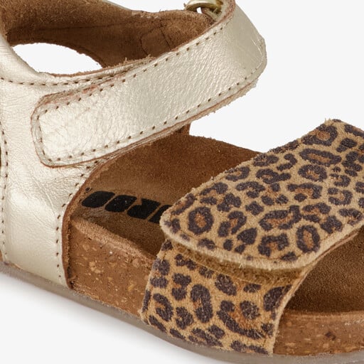 Leren meisjes sandalen met panterprint goud
