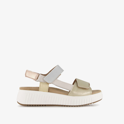 Leren dames sandalen met plateauzool goud