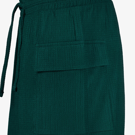 Dames short met klepzakken groen