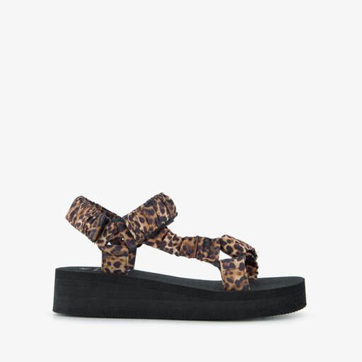 Dames sandalen met plateauzool en panterprint