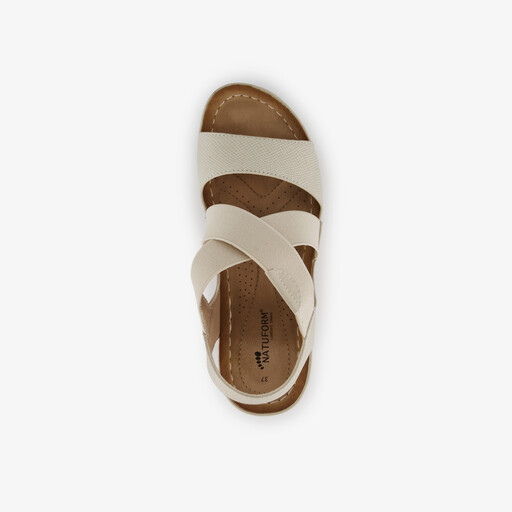 Dames sandalen met sleehak beige