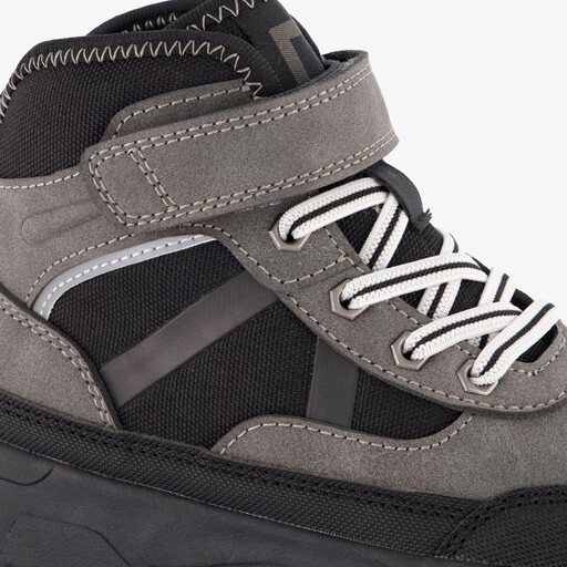 Hoge jongens sneakers zwart grijs