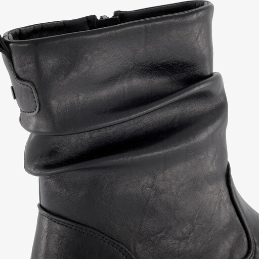 Gevoerde dames boots zwart