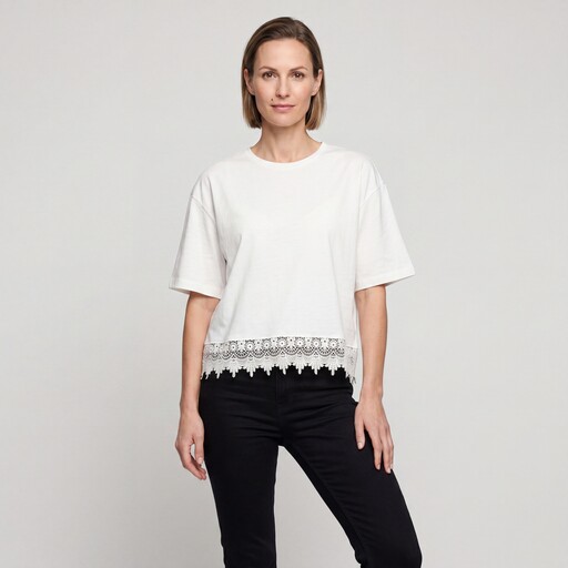 Dames T-shirt met kanten detail wit