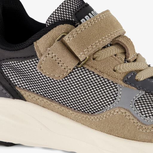 Jongens sneakers beige grijs