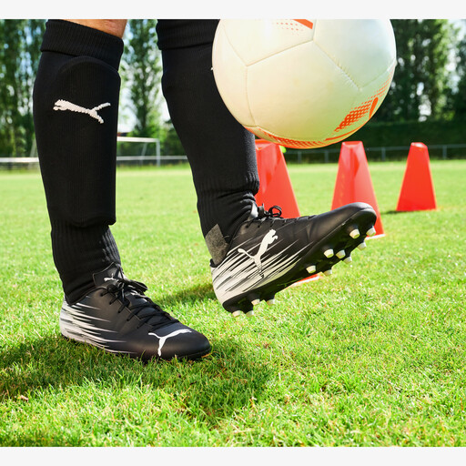 Attacanto II MG heren voetbalschoenen zwart wit
