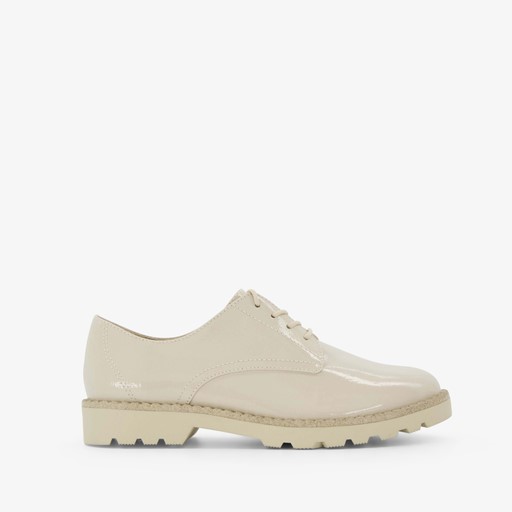 Dames lak veterschoenen beige