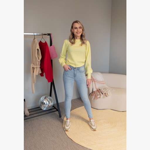 Gebreide dames trui geel