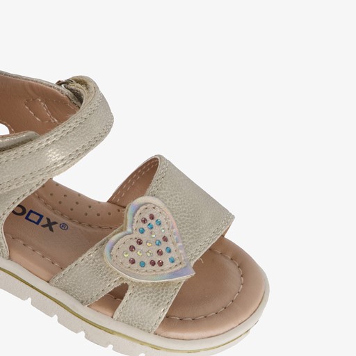 Meisjes sandalen met hartjes goud
