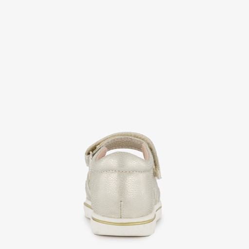 Meisjes sandalen met hartjes goud