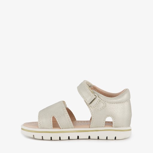 Meisjes sandalen met hartjes goud