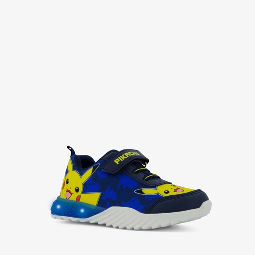 Kinder sneakers met Pikachu en lichtjes