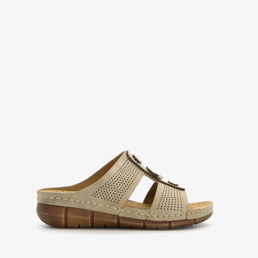 Dames slippers met perforaties beige