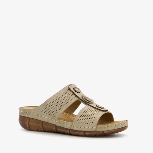 Dames slippers met perforaties beige