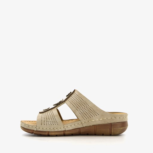 Dames slippers met perforaties beige