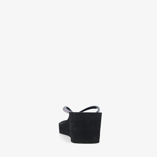 Dames teenslippers met sleehak