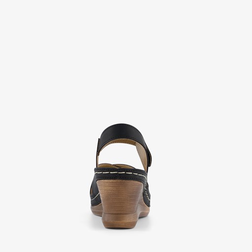 Dames sandalen met sleehak zwart