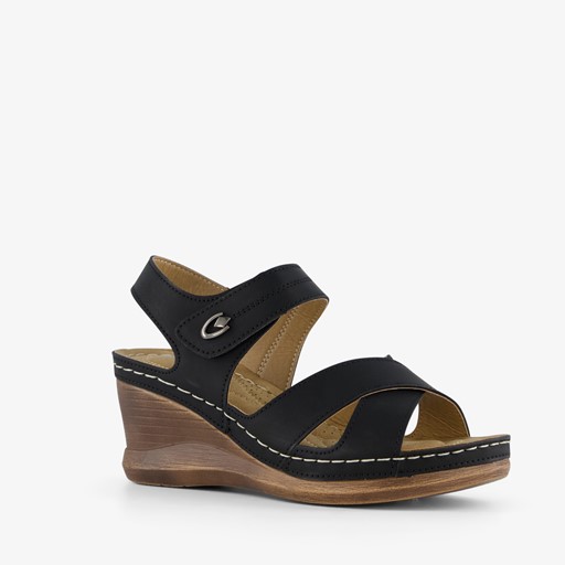 Dames sandalen met sleehak zwart