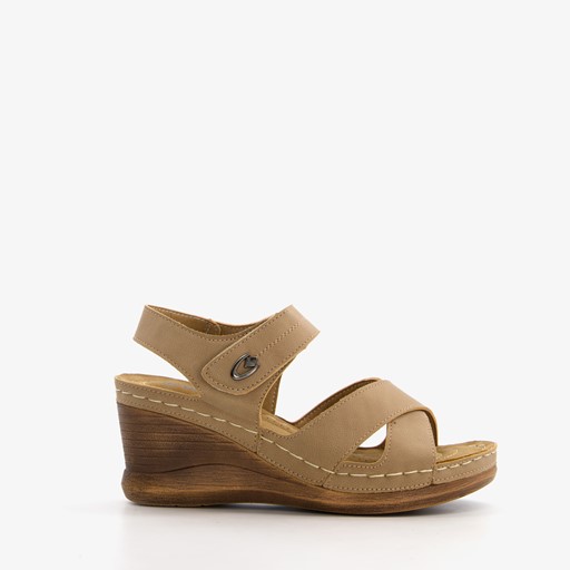 Dames sandalen met sleehak taupe