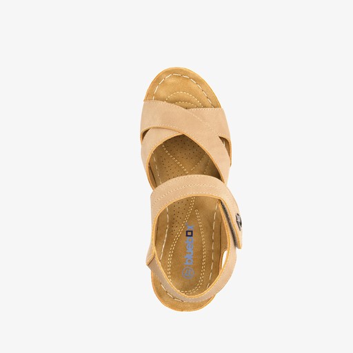 Dames sandalen met sleehak taupe