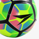 Voetbal gekleurd
